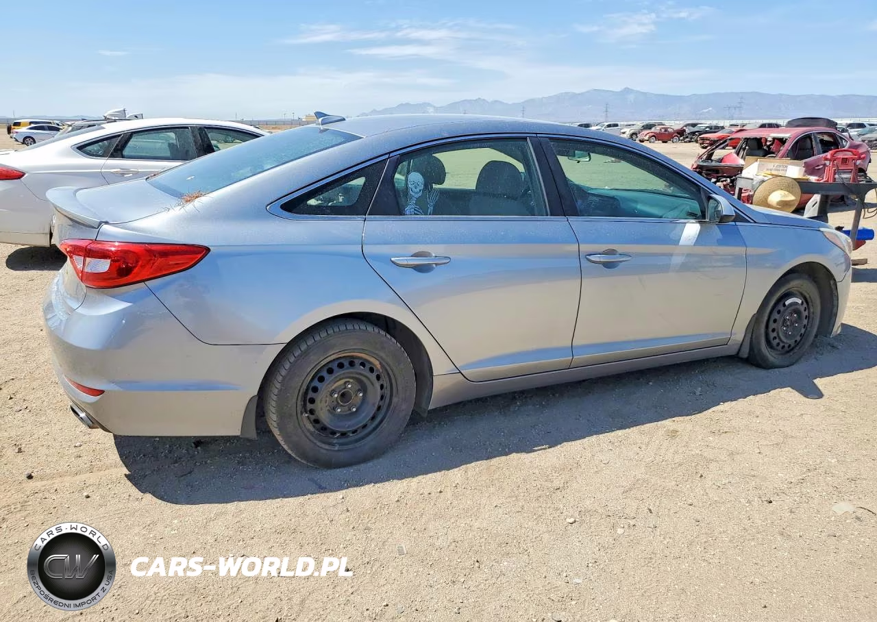 2015 Hyundai Sonata Se VIN:5NPE24AF9FH039806 - 3