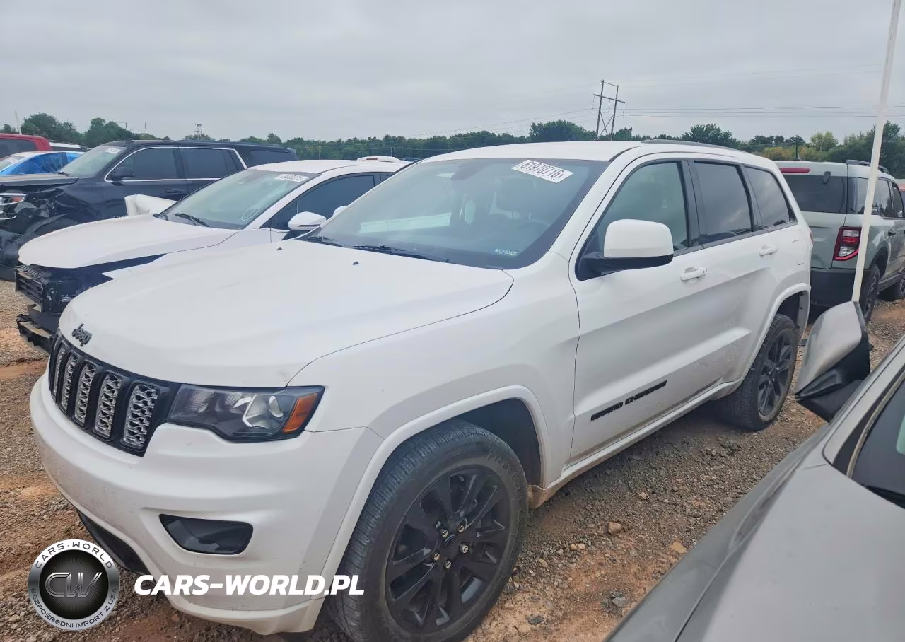 2017 Jeep Grand Cherokee Laredo – zdjęcie 1 z 13
