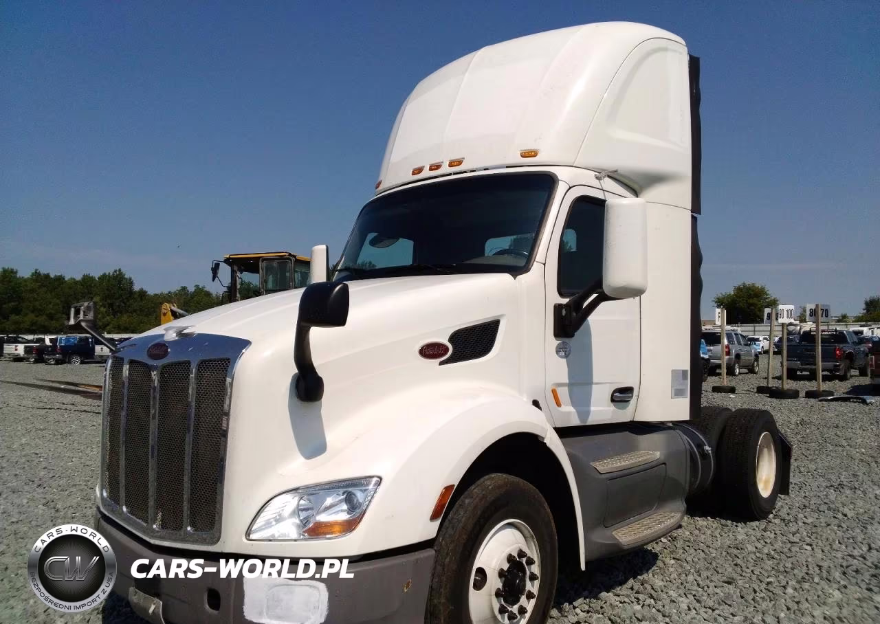 2016 Peterbilt 579 Semi Truck