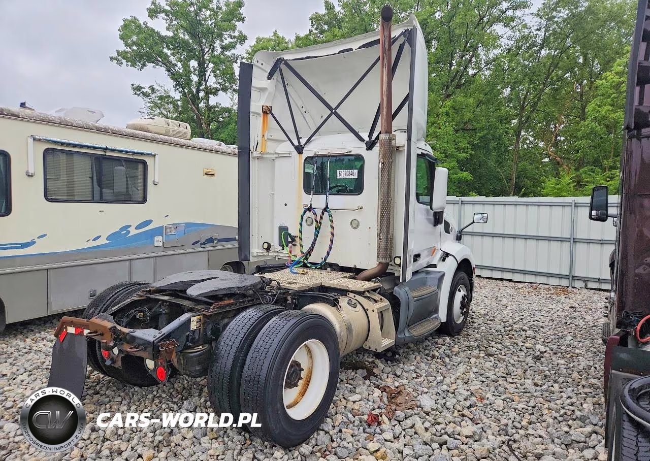 2017 Peterbilt 579 Semi Truck VIN:1XPBA48X6HD428799 - 3