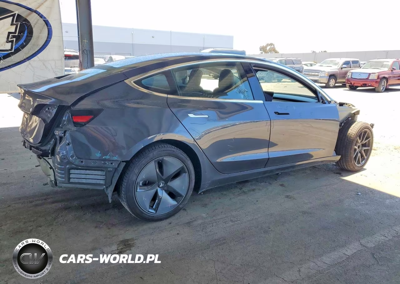 2018 Tesla Model 3 VIN:5YJ3E1EA9JF102079 - 3