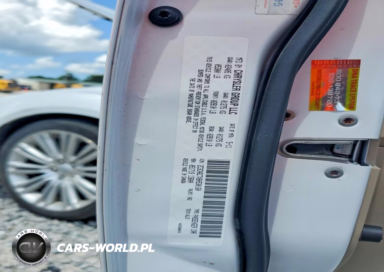 2011 Chrysler 300C VIN:2C3CA6CTXBH530160 - 13