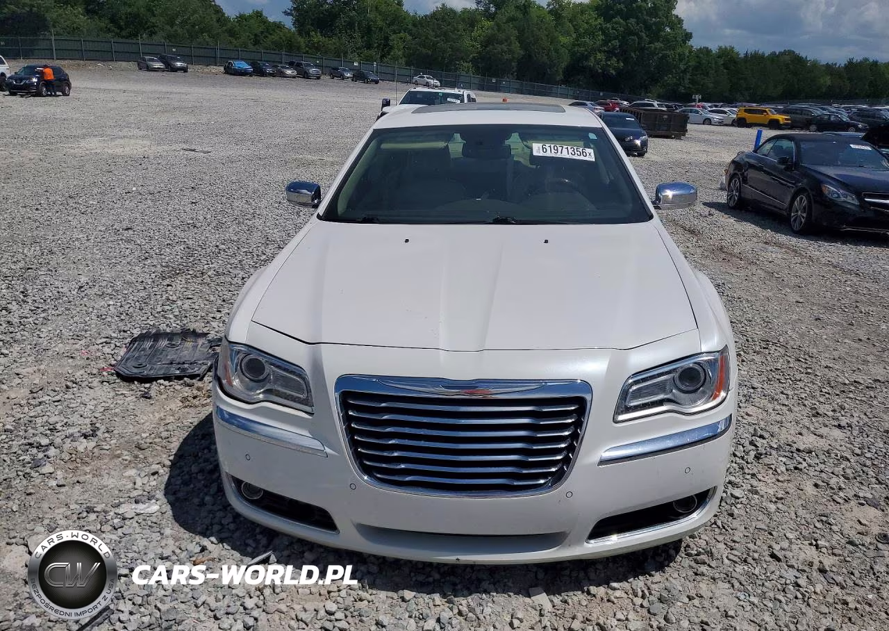 2011 Chrysler 300C VIN:2C3CA6CTXBH530160 - 5