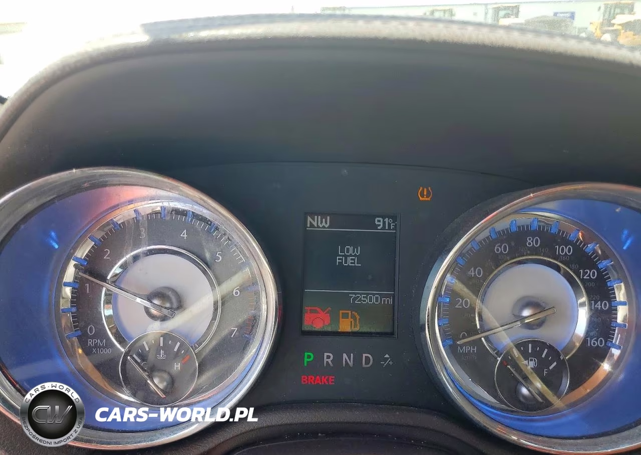2011 Chrysler 300C VIN:2C3CA6CTXBH530160 - 9