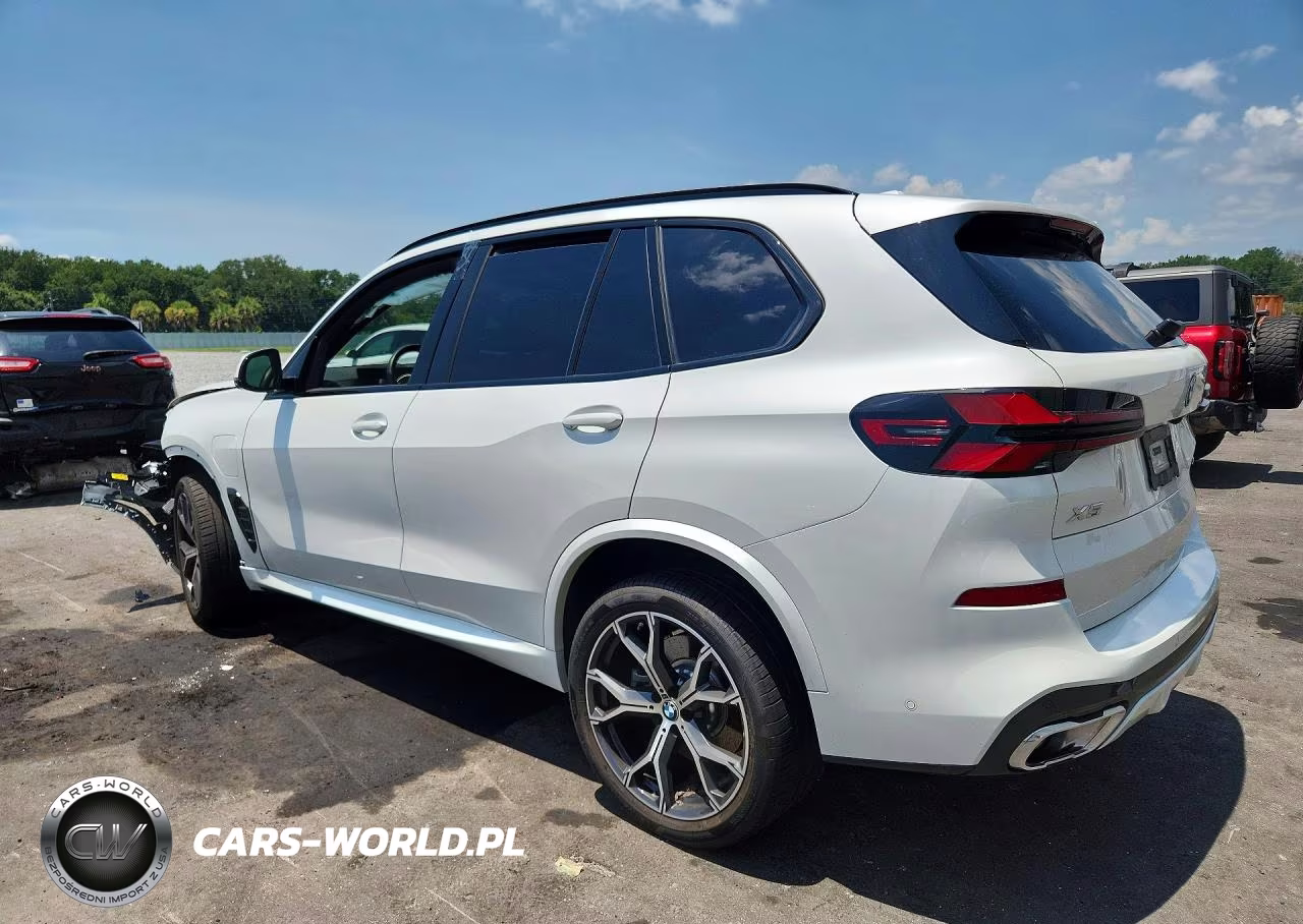 2026 BMW X5 xDrive50E VIN:5UX43EU02T9055922 - 2