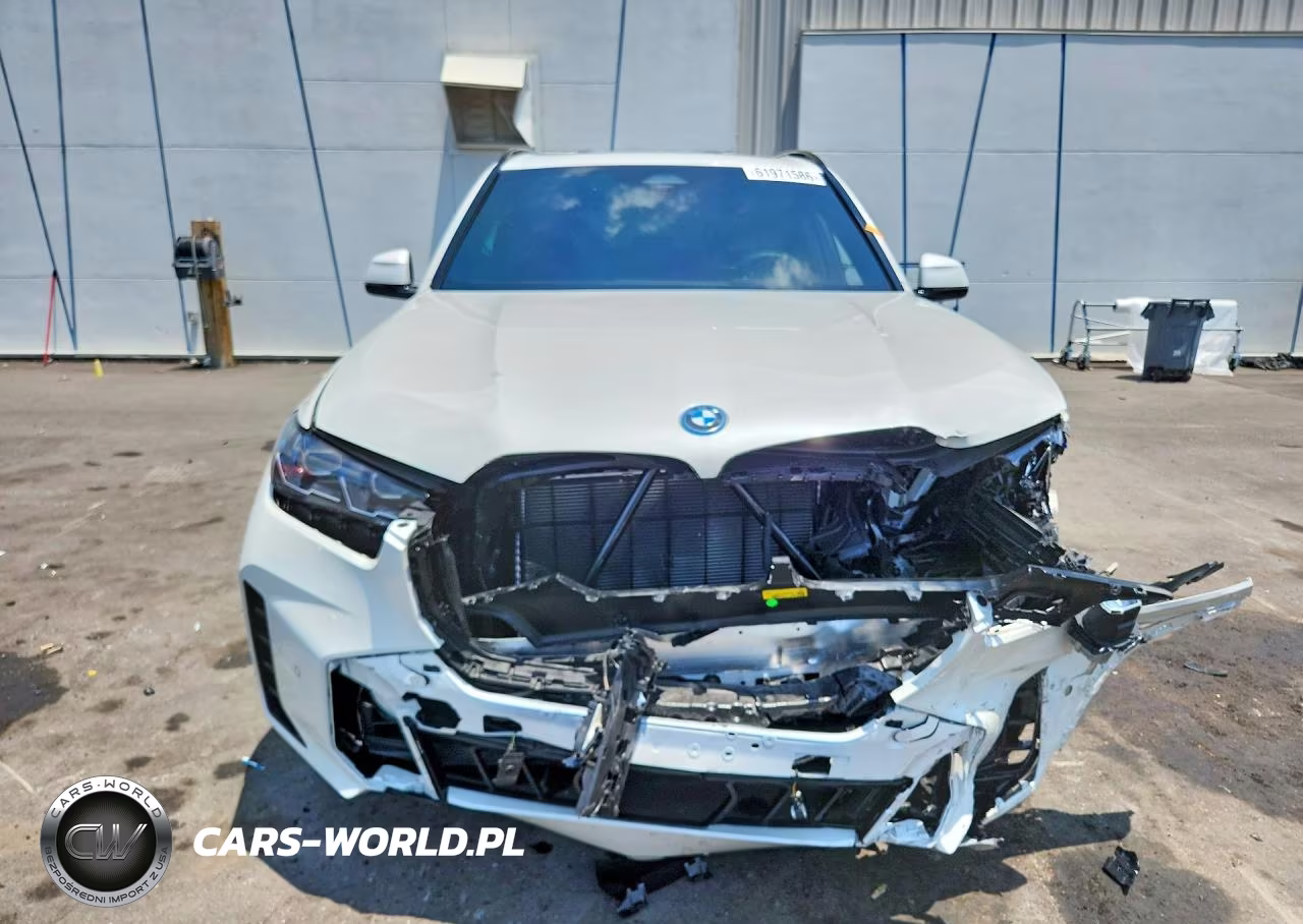 2026 BMW X5 xDrive50E VIN:5UX43EU02T9055922 - 5