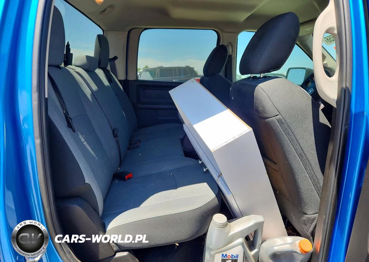 2021 Ram 1500 Classic Tradesman VIN:3C6RR7KG5MG616334 - 10