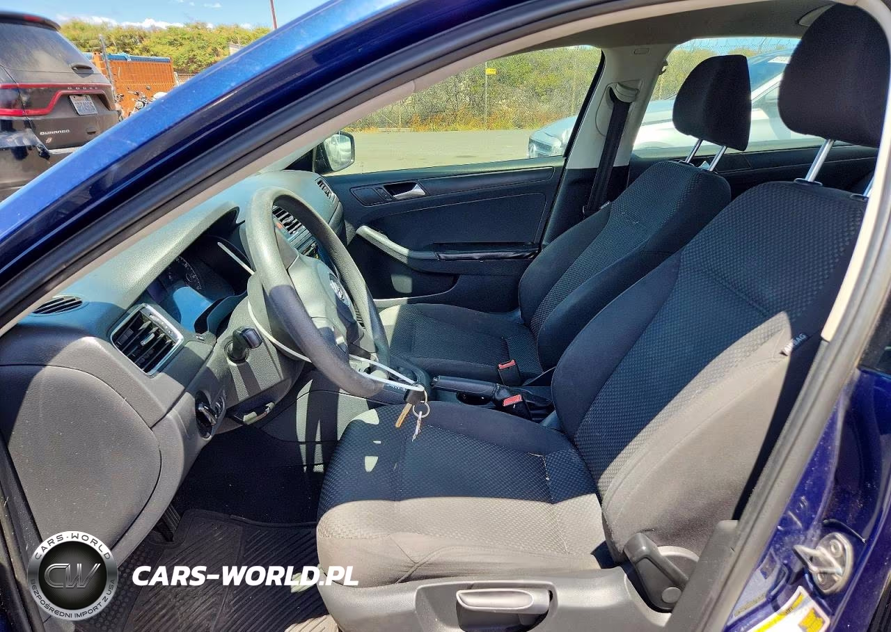 2012 Volkswagen Jetta Base VIN:3VW2K7AJ3CM398385 - 7