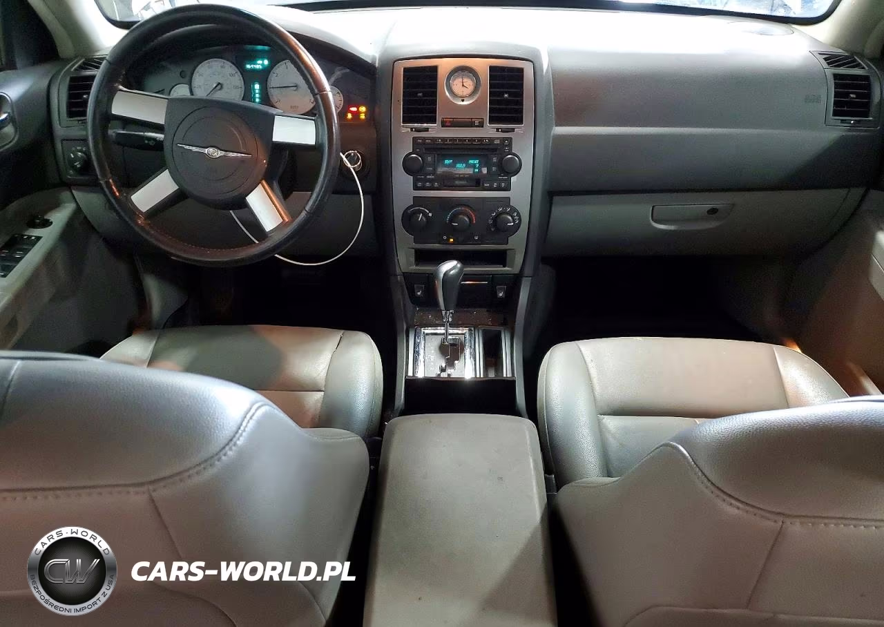 2007 Chrysler 300 Touring VIN:2C3KA53G27H877014 - 8