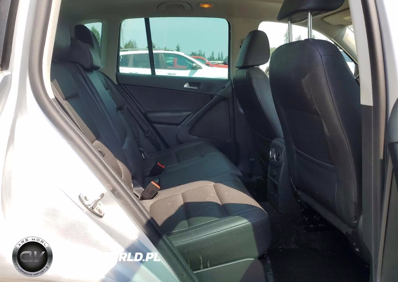 2017 Volkswagen Tiguan Wolfsburg VIN:WVGSV7AX3HW513519 - 11