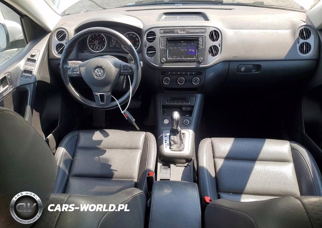 2017 Volkswagen Tiguan Wolfsburg VIN:WVGSV7AX3HW513519 - 8