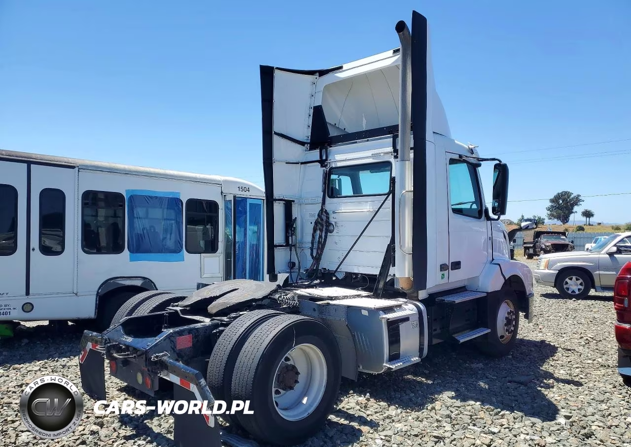2018 Volvo Vnl Semi Truck VIN:4V4N39TG8JN892467 - 3