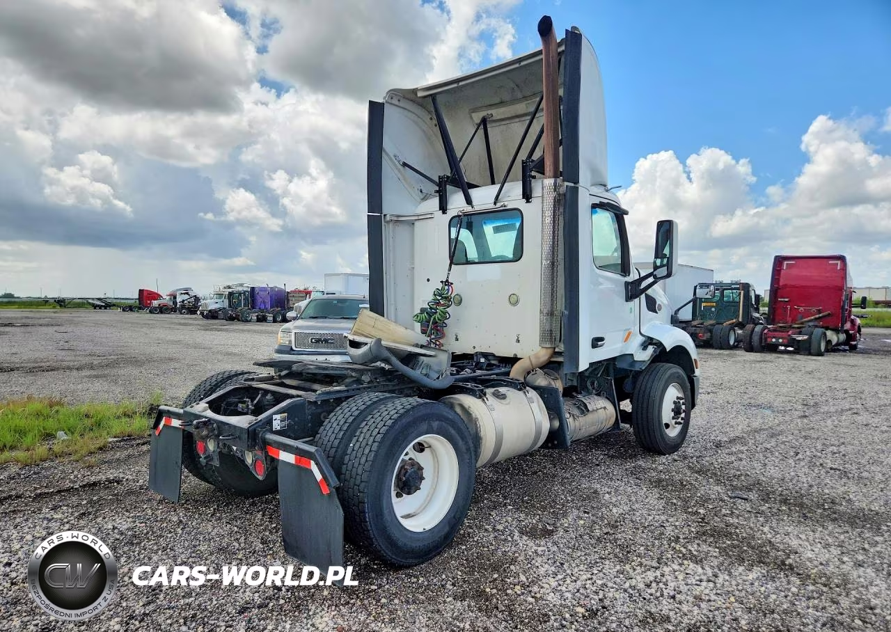2016 Peterbilt 579 Semi Truck VIN:1XPBA48X5GD339725 - 3