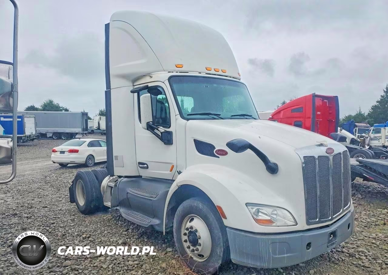 2017 Peterbilt 579 Semi Truck VIN:1XPBA48X1HD428998 - 4