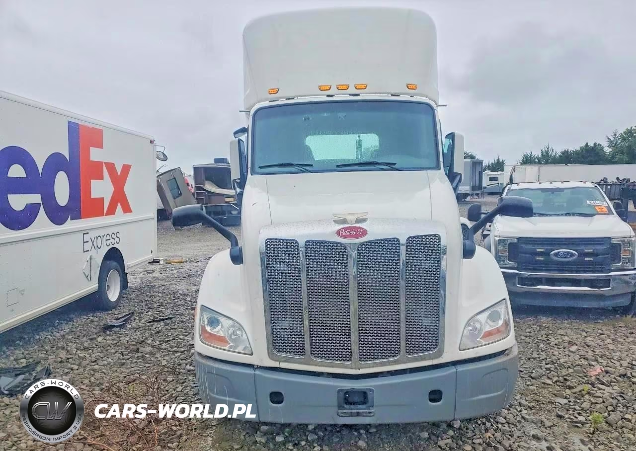 2017 Peterbilt 579 Semi Truck VIN:1XPBA48X1HD428998 - 5