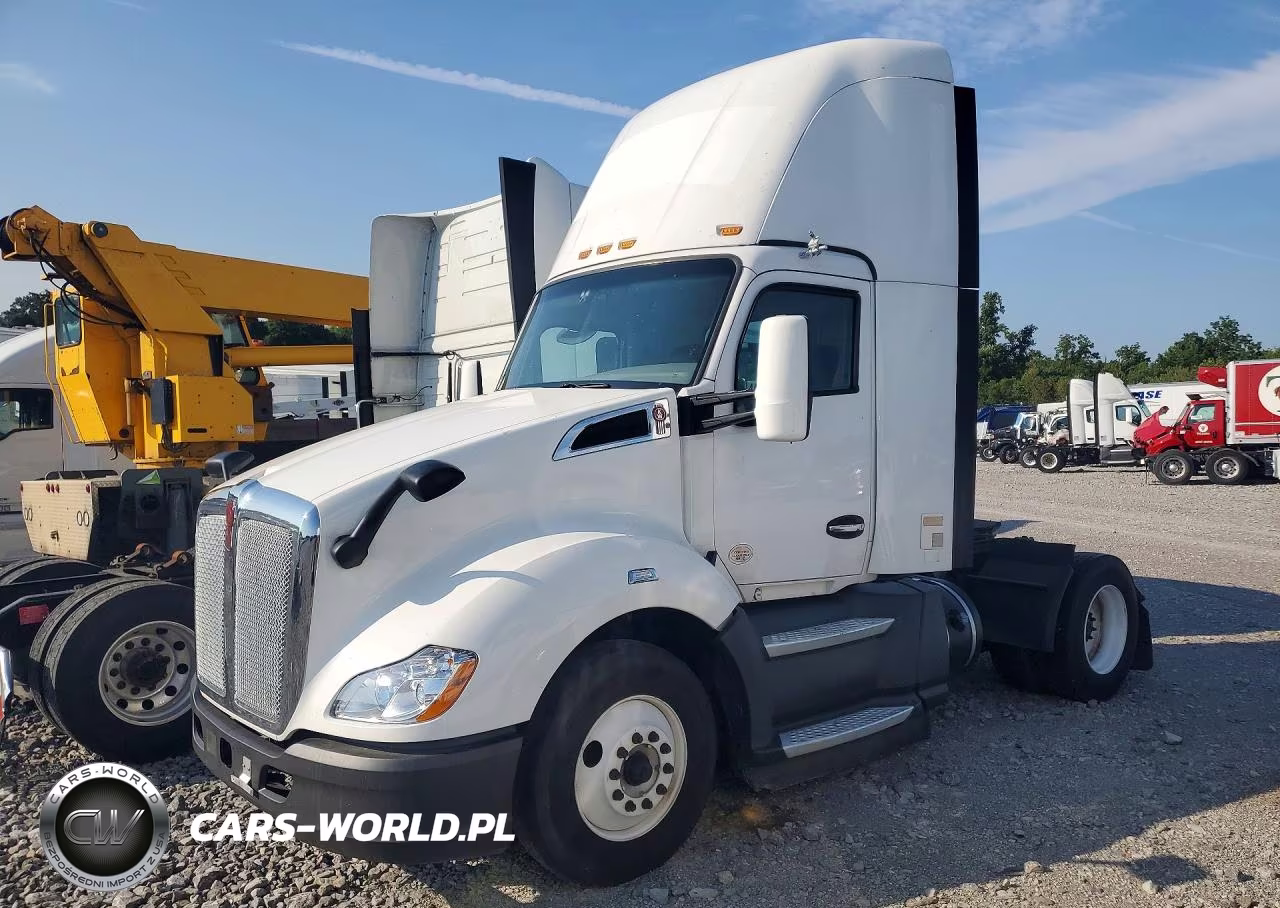 2019 Kenworth T680 Semi Truck