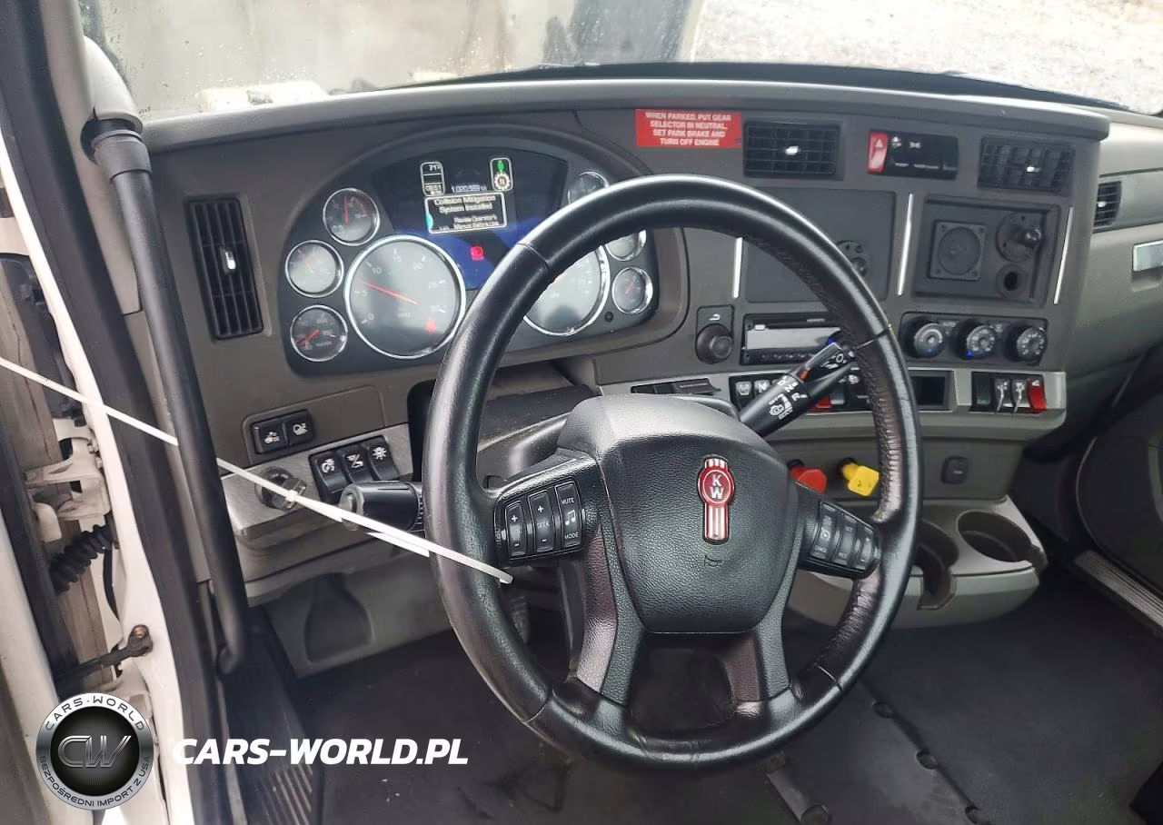 2019 Kenworth T680 Semi Truck VIN:1XKYA48XXKJ297319 - 8