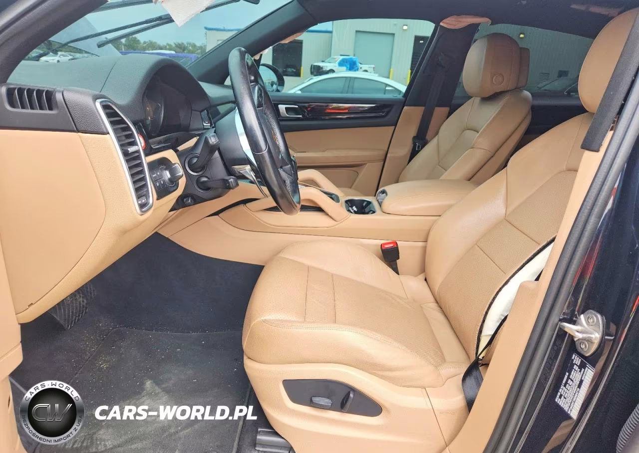 PORSCHE CAYENNE VIN:WP1AA2AY1NDA04719 - 7