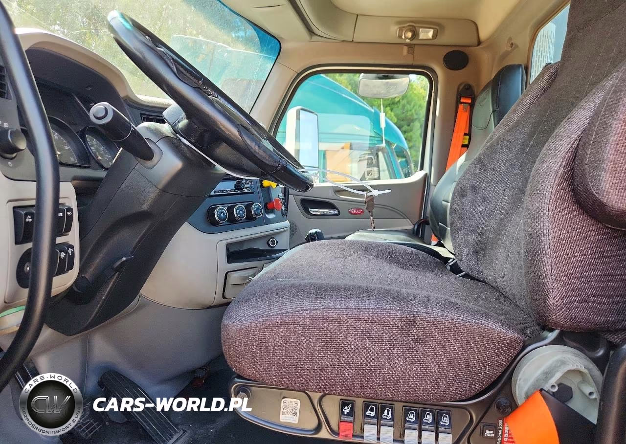 2018 Peterbilt 579 Semi Truck VIN:1XPBA48X7JD478133 - 7