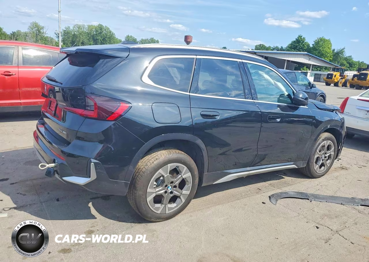 2026 BMW X1 xDrive28I VIN:WBX73EF06T5571416 - 3