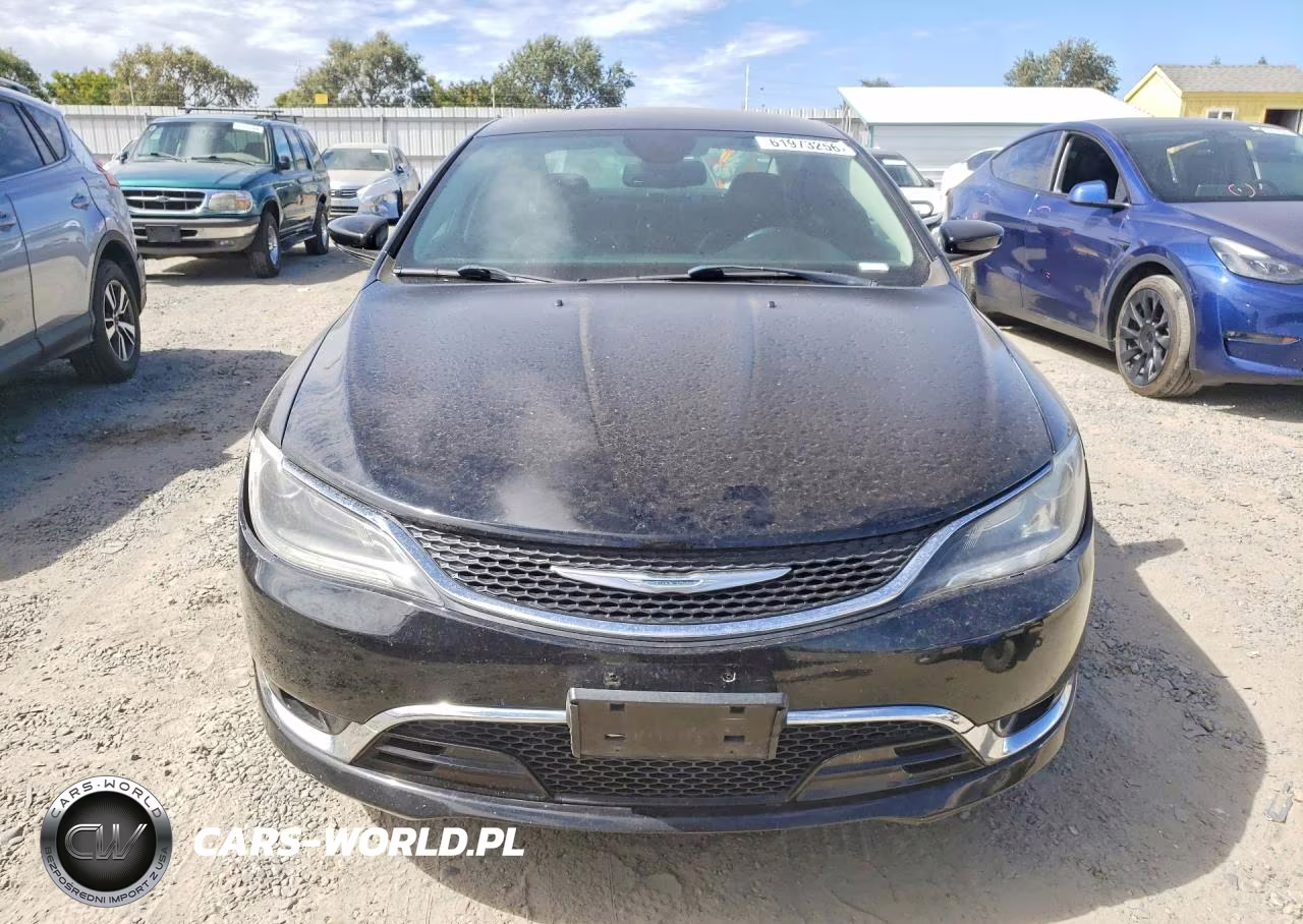 2015 Chrysler 200 C VIN:1C3CCCCB8FN665540 - 5