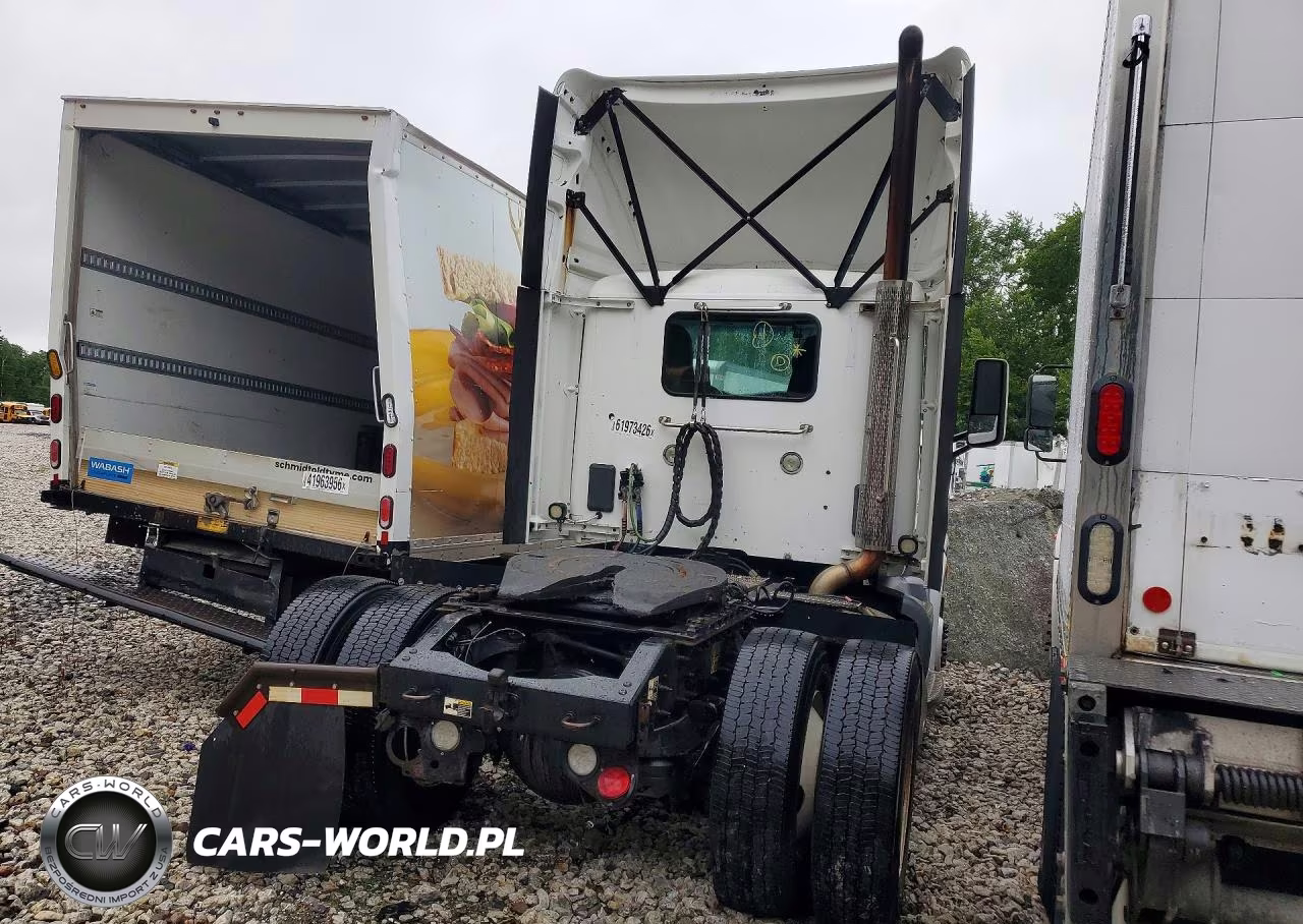 2018 Peterbilt 579 Semi Truck VIN:1XPBA48X4JD477358 - 3