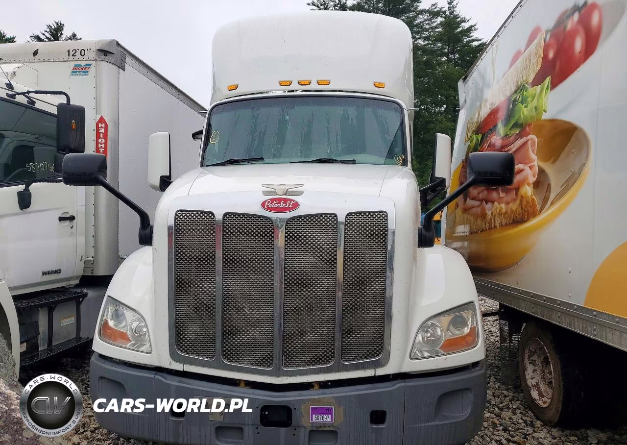 2018 Peterbilt 579 Semi Truck VIN:1XPBA48X4JD477358 - 5