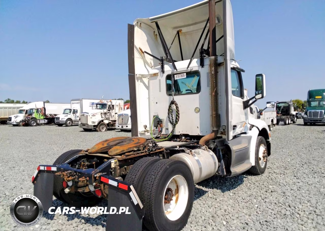2016 Peterbilt 579 Semi Truck VIN:1XPBA48X2GD339861 - 3