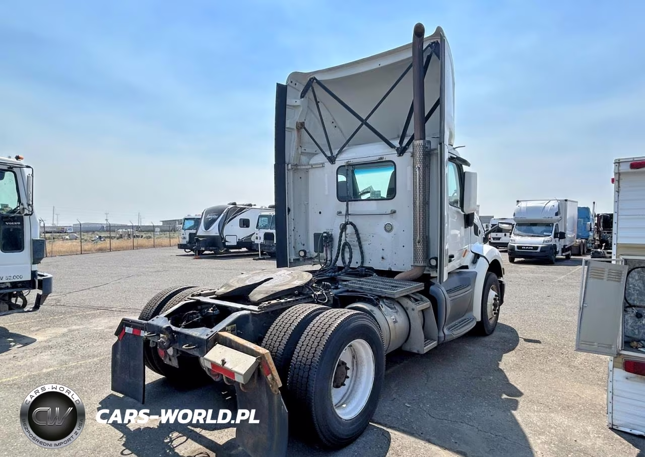 2019 Peterbilt 579 Semi Truck VIN:1XPBA48XXKD478662 - 4