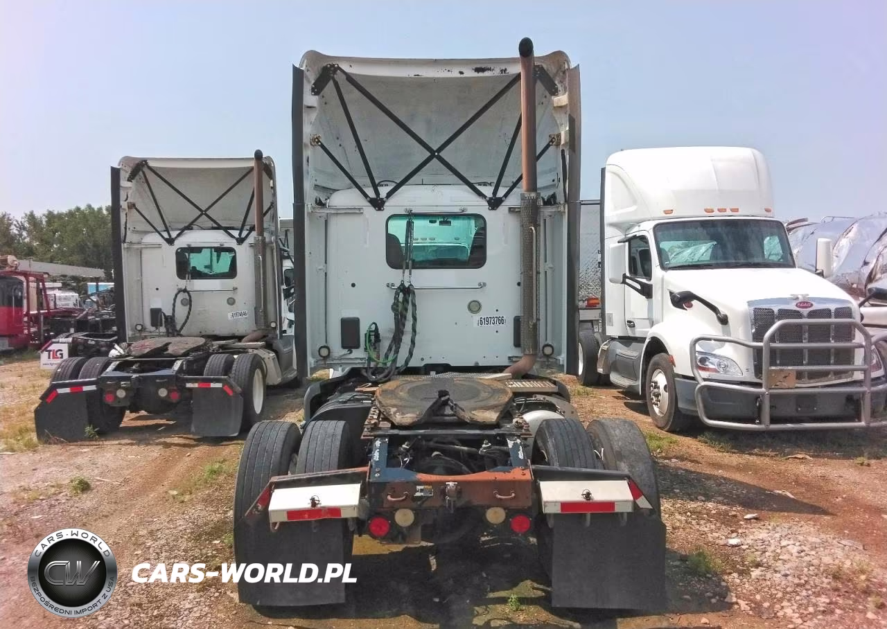 2017 Peterbilt 579 Semi Truck VIN:1XPBA48X9HD428425 - 6