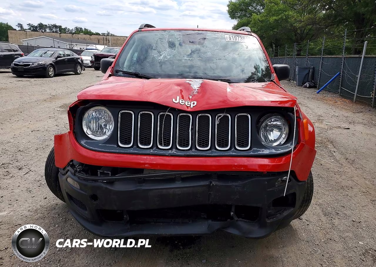 2018 Jeep Renegade Sport VIN:ZACCJBAB8JPG78920 - 5