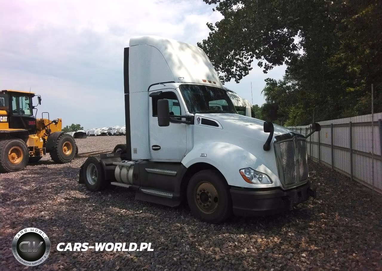 2020 Kenworth T680 Semi Truck VIN:1XKYA48X0LJ394188 - 4