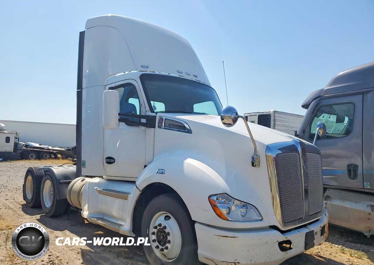 2014 Kenworth T680 Semi Truck VIN:1XKYD49X2EJ412845 - 4