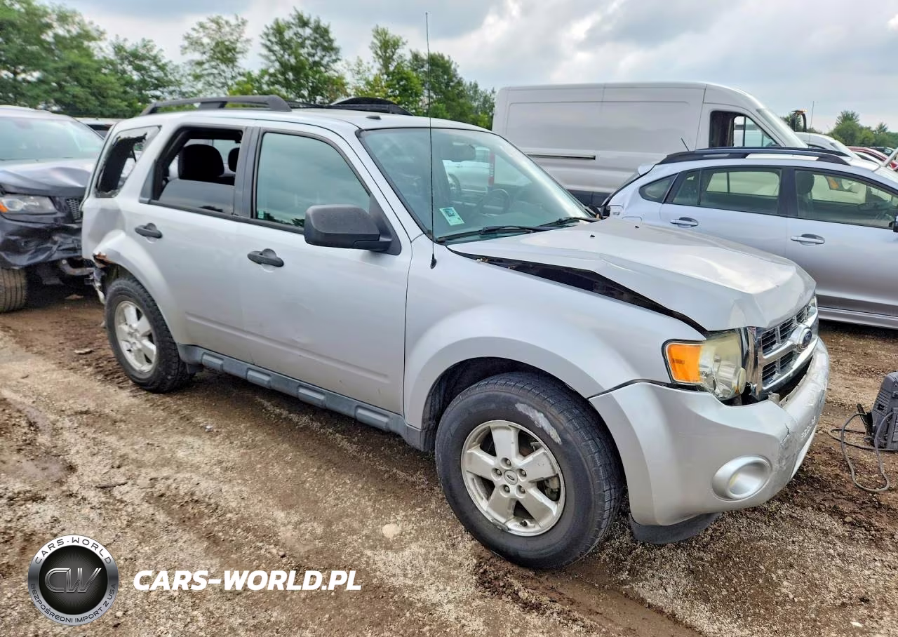 2011 Ford Escape Xlt VIN:1FMCU0D75BKA37850 - 4