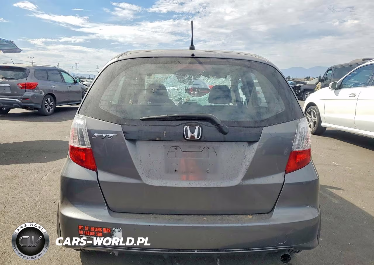 2012 Honda Fit VIN:JHMGE8H31CC029084 - 6