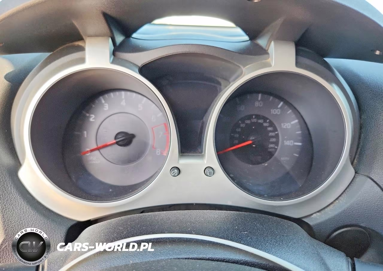 2011 Nissan Juke S VIN:JN8AF5MR1BT023110 - 9