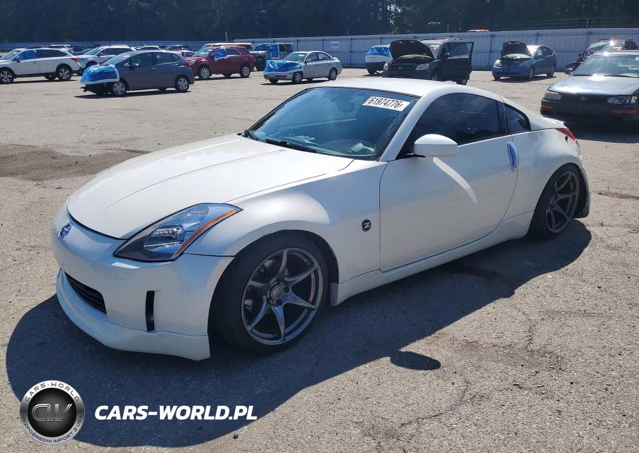 2004 Nissan 350Z Base
