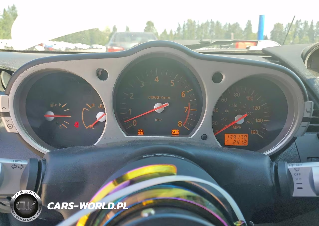 2004 Nissan 350Z Base VIN:JN1AZ34E44M155427 - 9