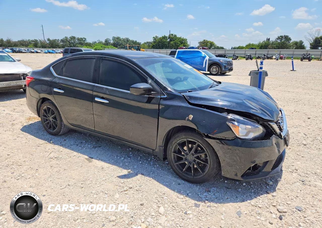 2016 Nissan Sentra S VIN:3N1AB7AP0GY251137 - 4
