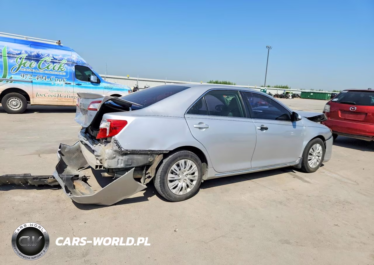2012 Toyota Camry Le VIN:4T4BF1FK8CR228316 - 3