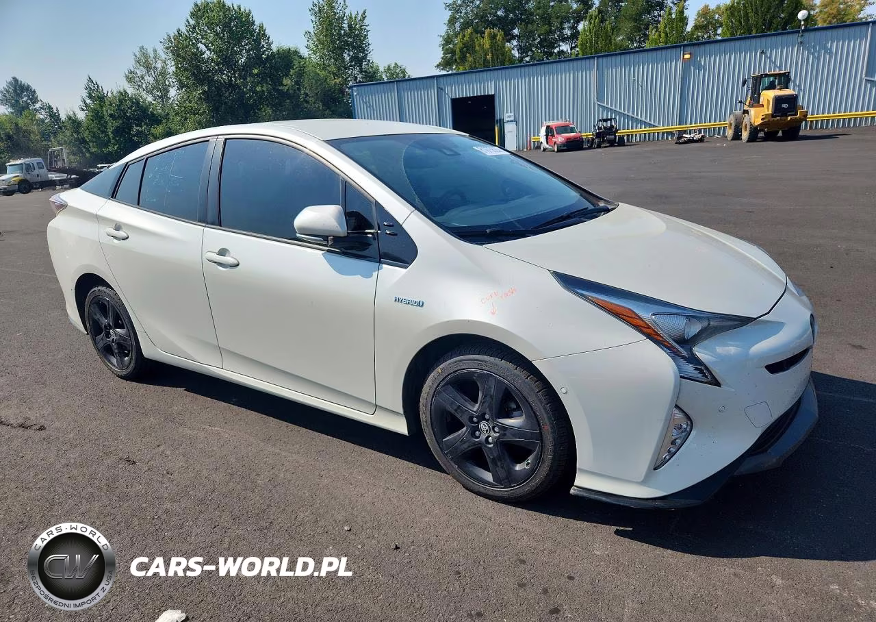 2017 Toyota Prius Three Touring VIN:JTDKARFU5H3537901 - 4
