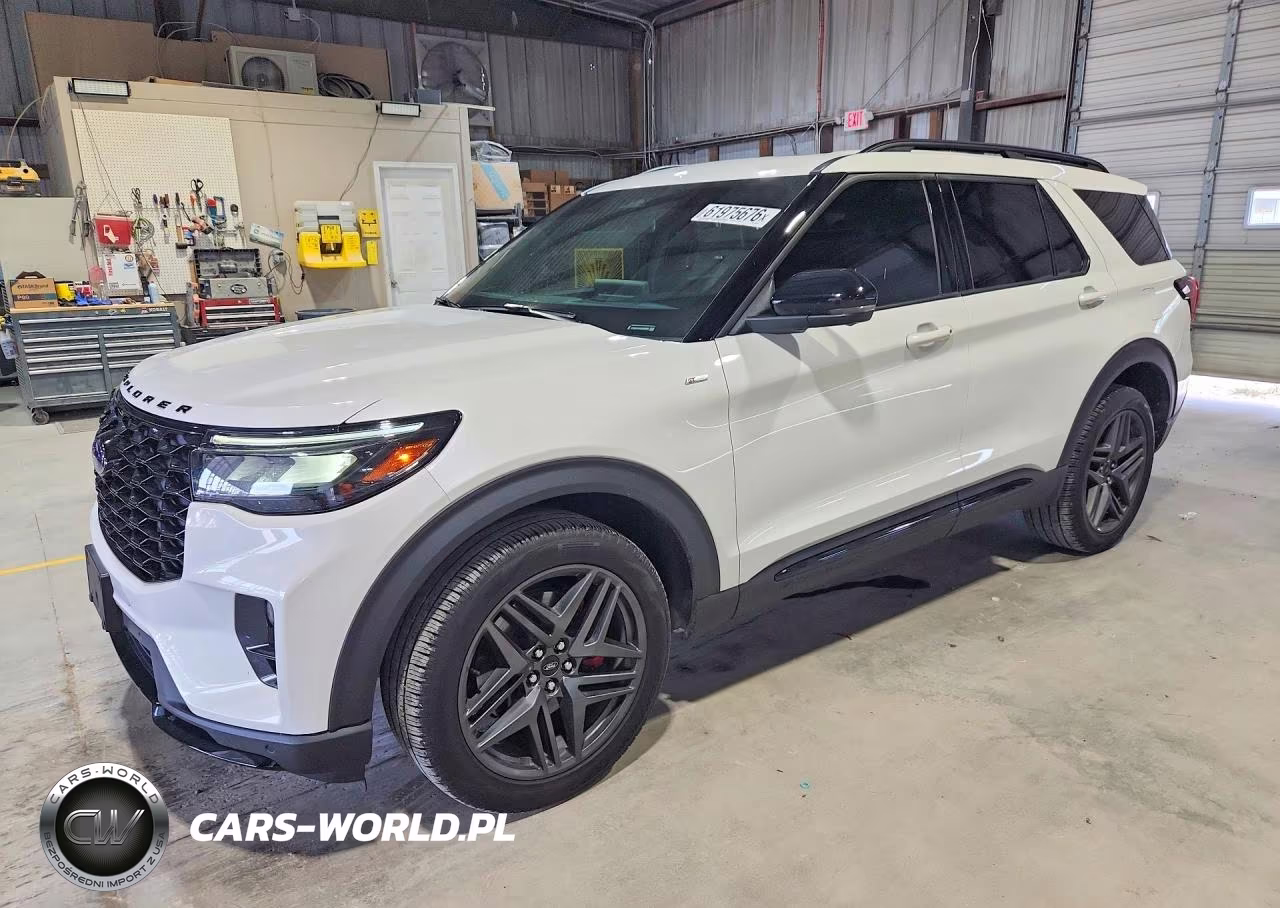 2025 Ford Explorer St-Line – zdjęcie 1 z 13