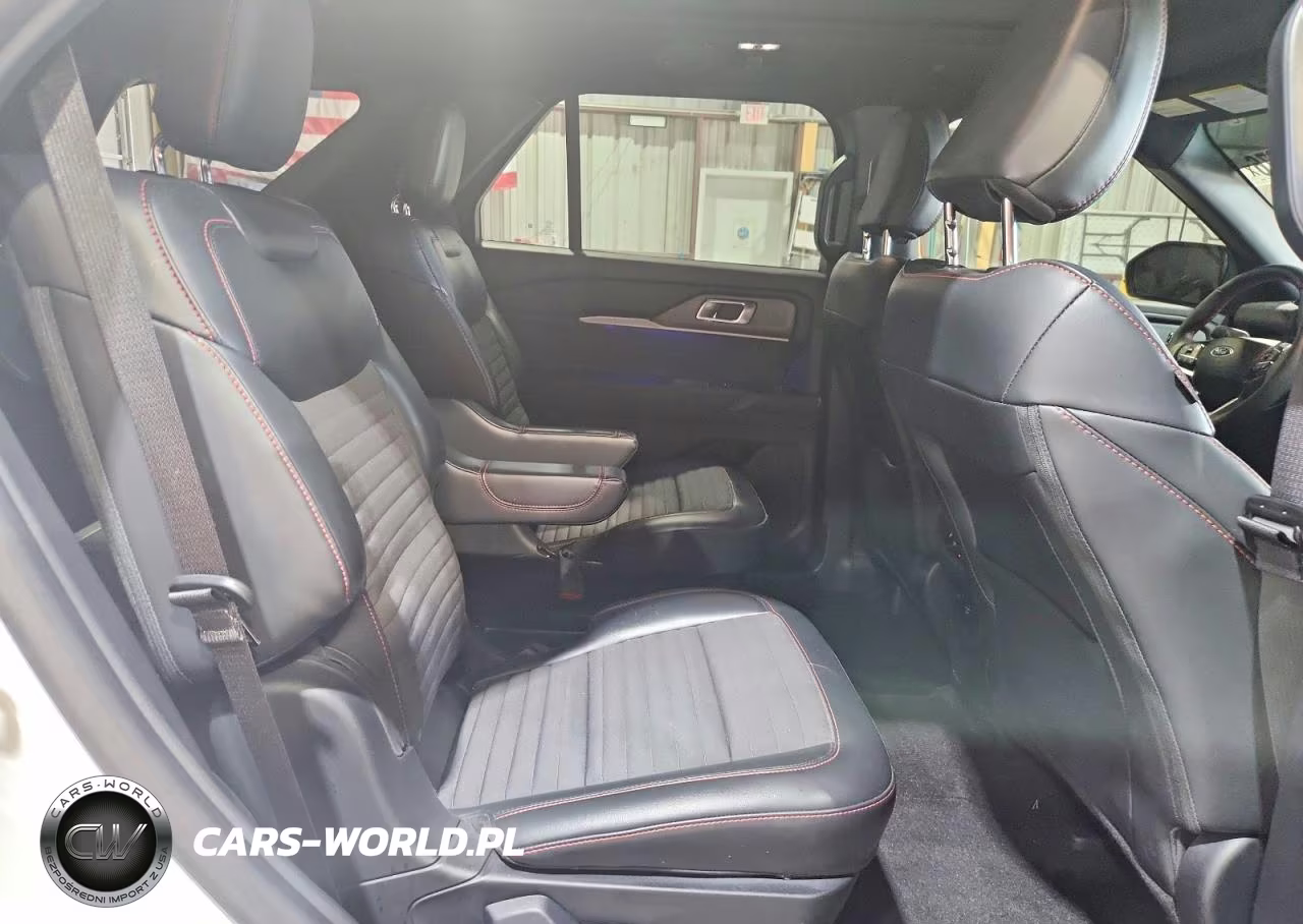 2025 Ford Explorer St-Line VIN:1FMUK8KHXSGB55559 - 11