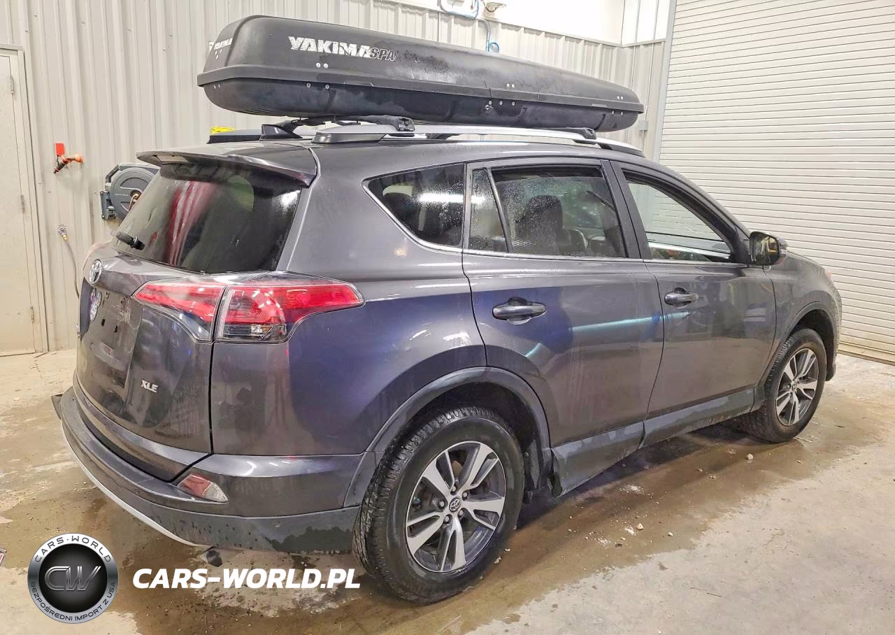2017 Toyota Rav4 Xle VIN:JTMWFREV0HJ105483 - 3