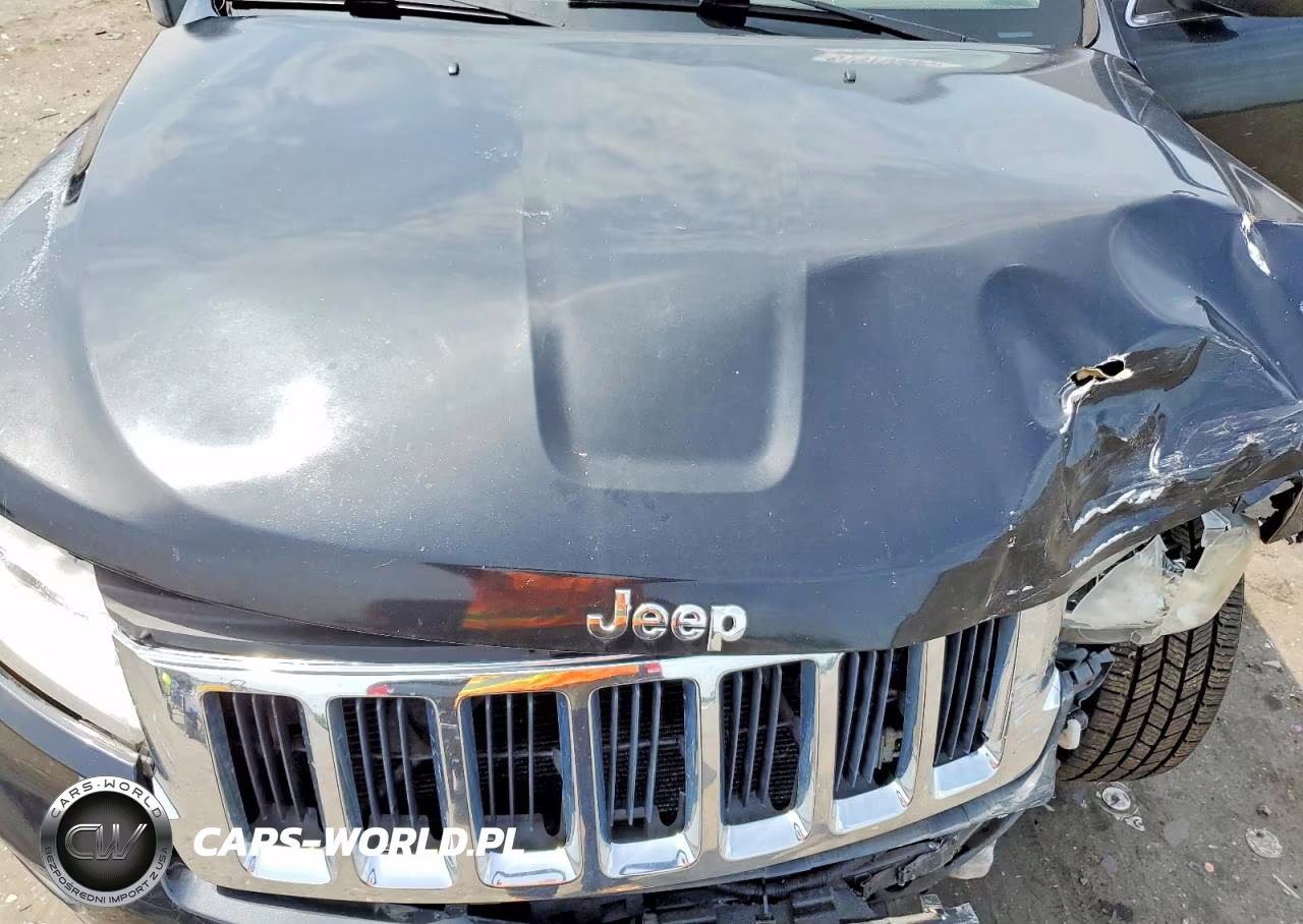 2011 Jeep Grand Cherokee Laredo VIN:1J4RR4GG8BC544670 - 12