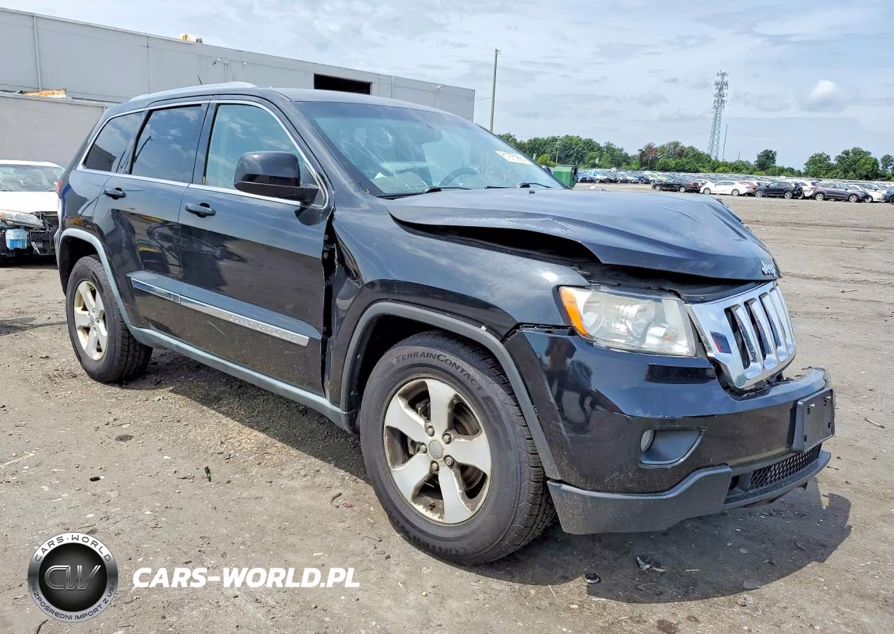 2011 Jeep Grand Cherokee Laredo VIN:1J4RR4GG8BC544670 - 4