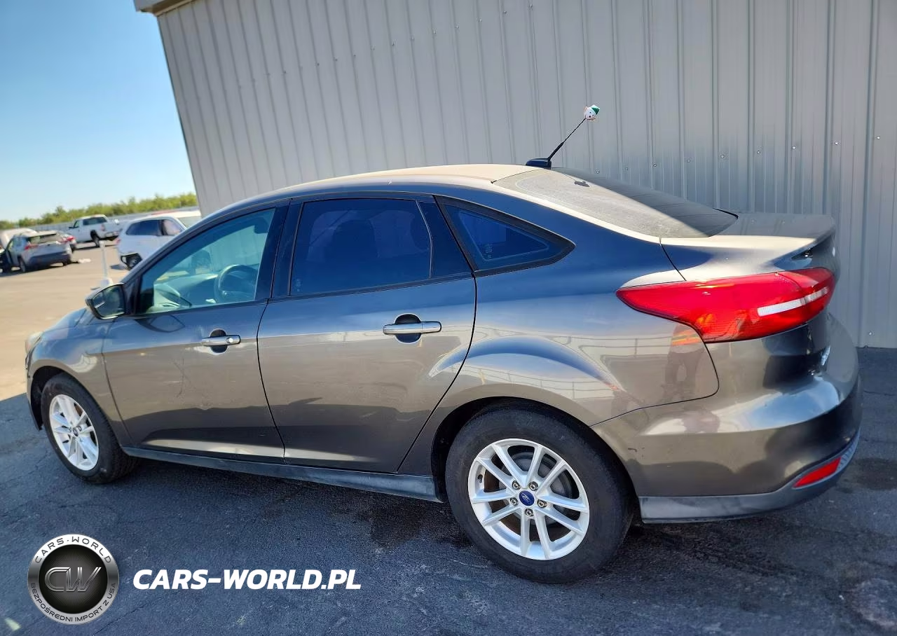 2016 Ford Focus Se VIN:1FADP3F21GL263197 - 2