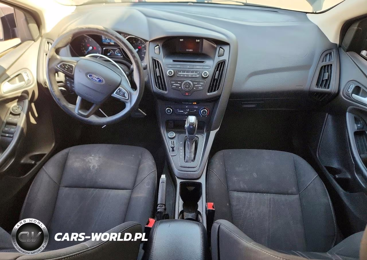 2016 Ford Focus Se VIN:1FADP3F21GL263197 - 8