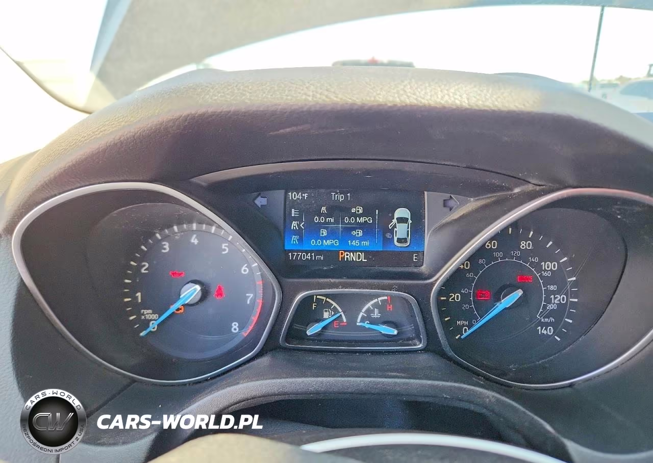 2016 Ford Focus Se VIN:1FADP3F21GL263197 - 9