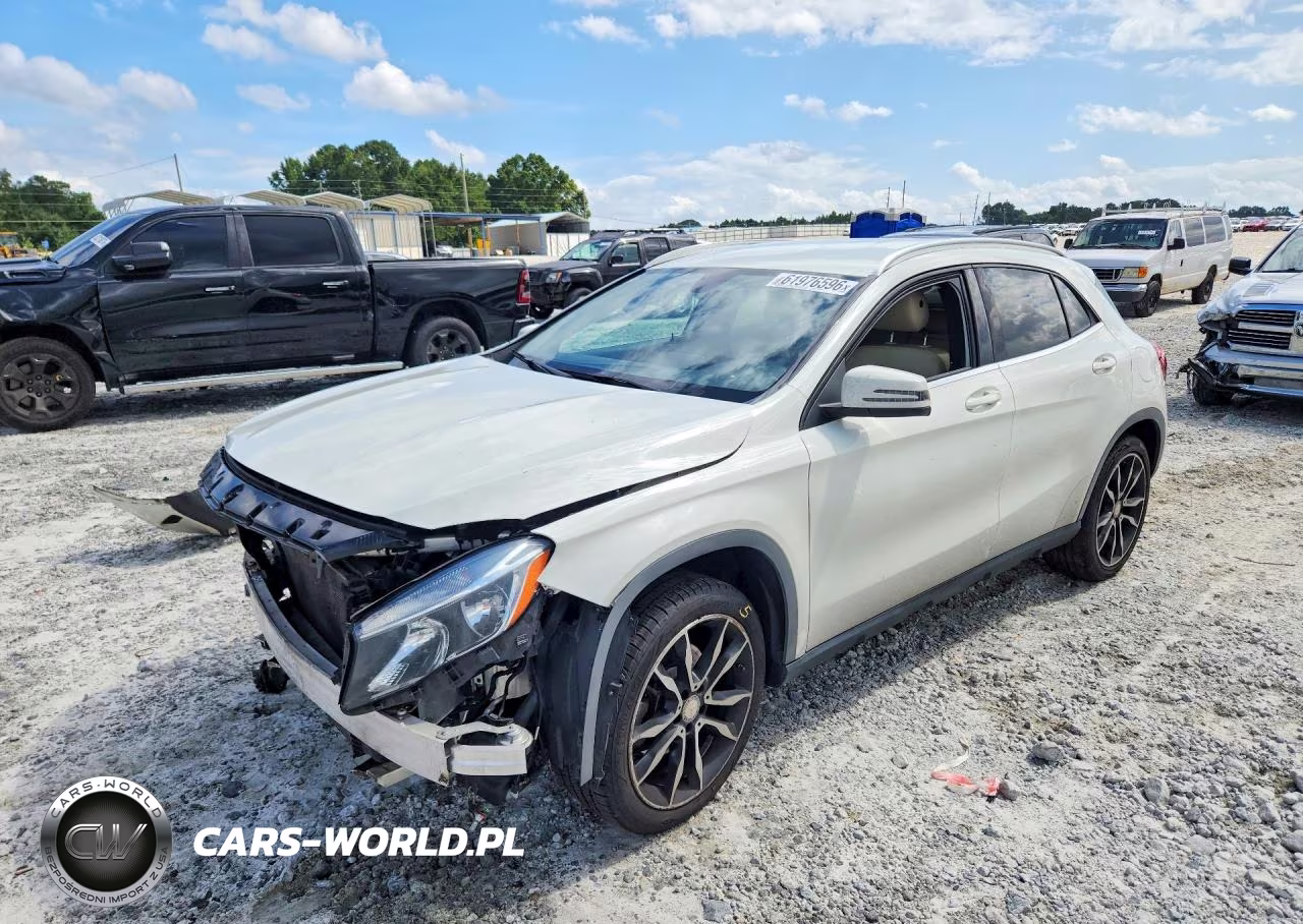 2015 Mercedes-Benz Gla 250 VIN:WDCTG4EB4FJ134596 - 1